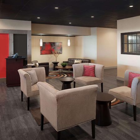 فندق Ramada By Wyndham يونيونتاون المظهر الخارجي الصورة
