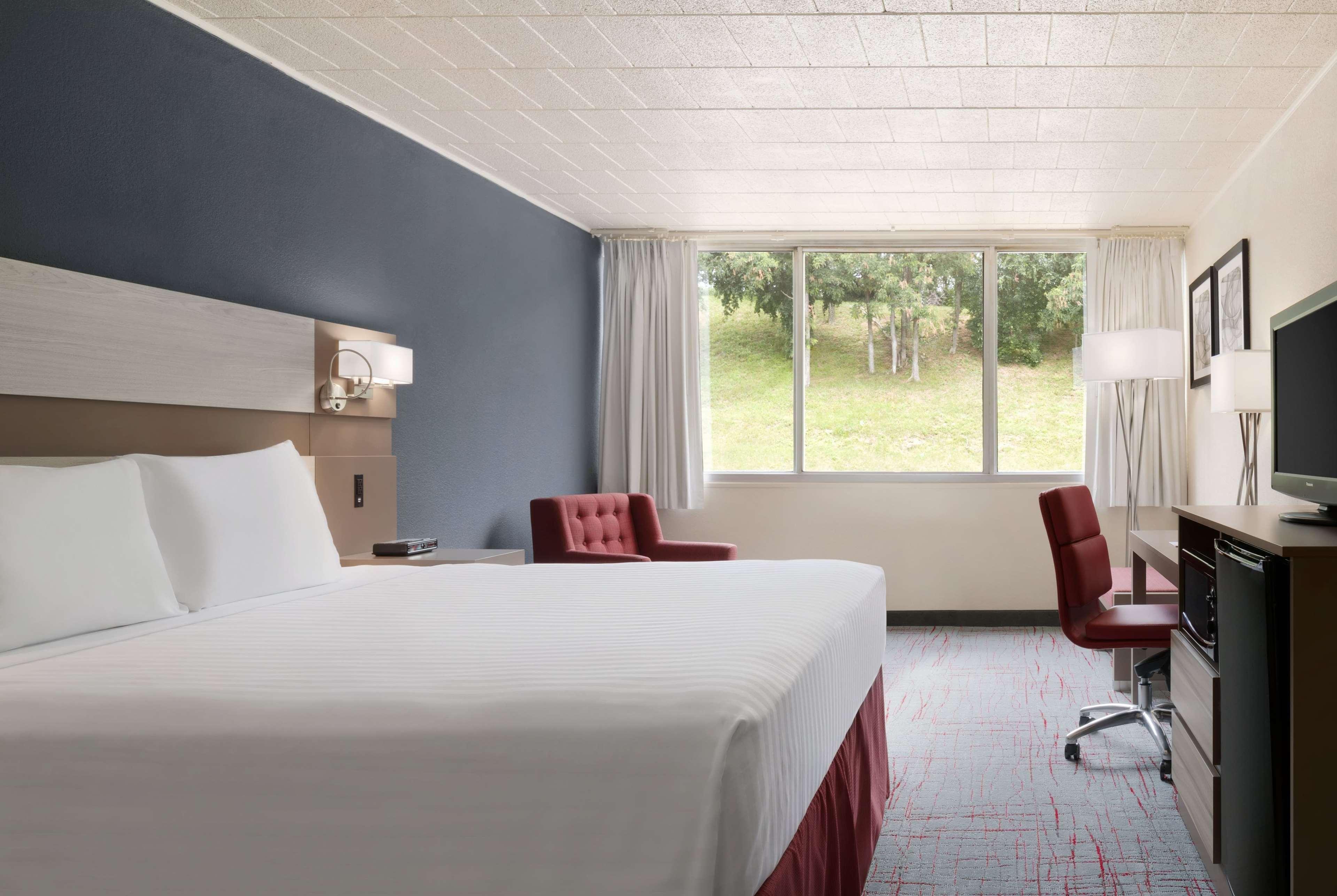 فندق Ramada By Wyndham يونيونتاون المظهر الخارجي الصورة