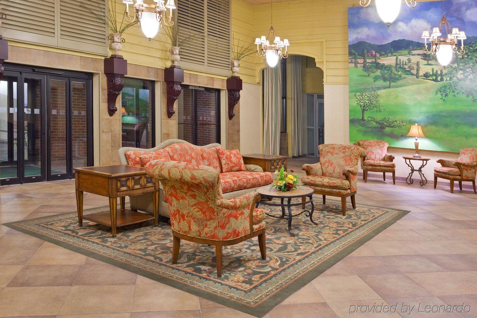 فندق Ramada By Wyndham يونيونتاون المظهر الداخلي الصورة