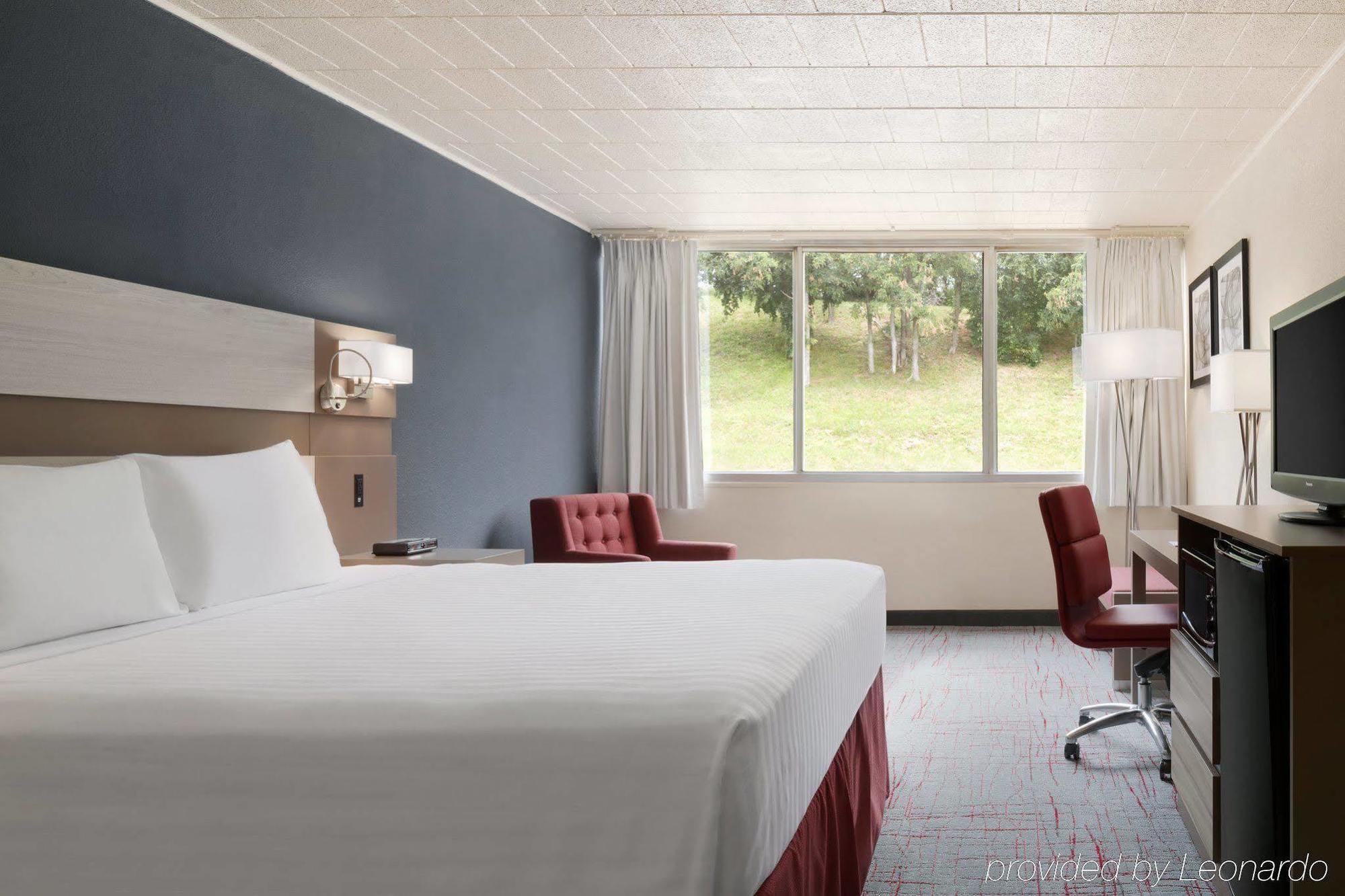 فندق Ramada By Wyndham يونيونتاون المظهر الخارجي الصورة